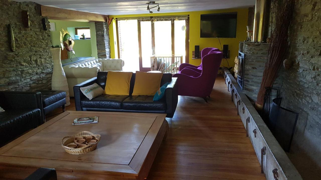 Espace Cosmos Vaux-sur-Sure ภายนอก รูปภาพ